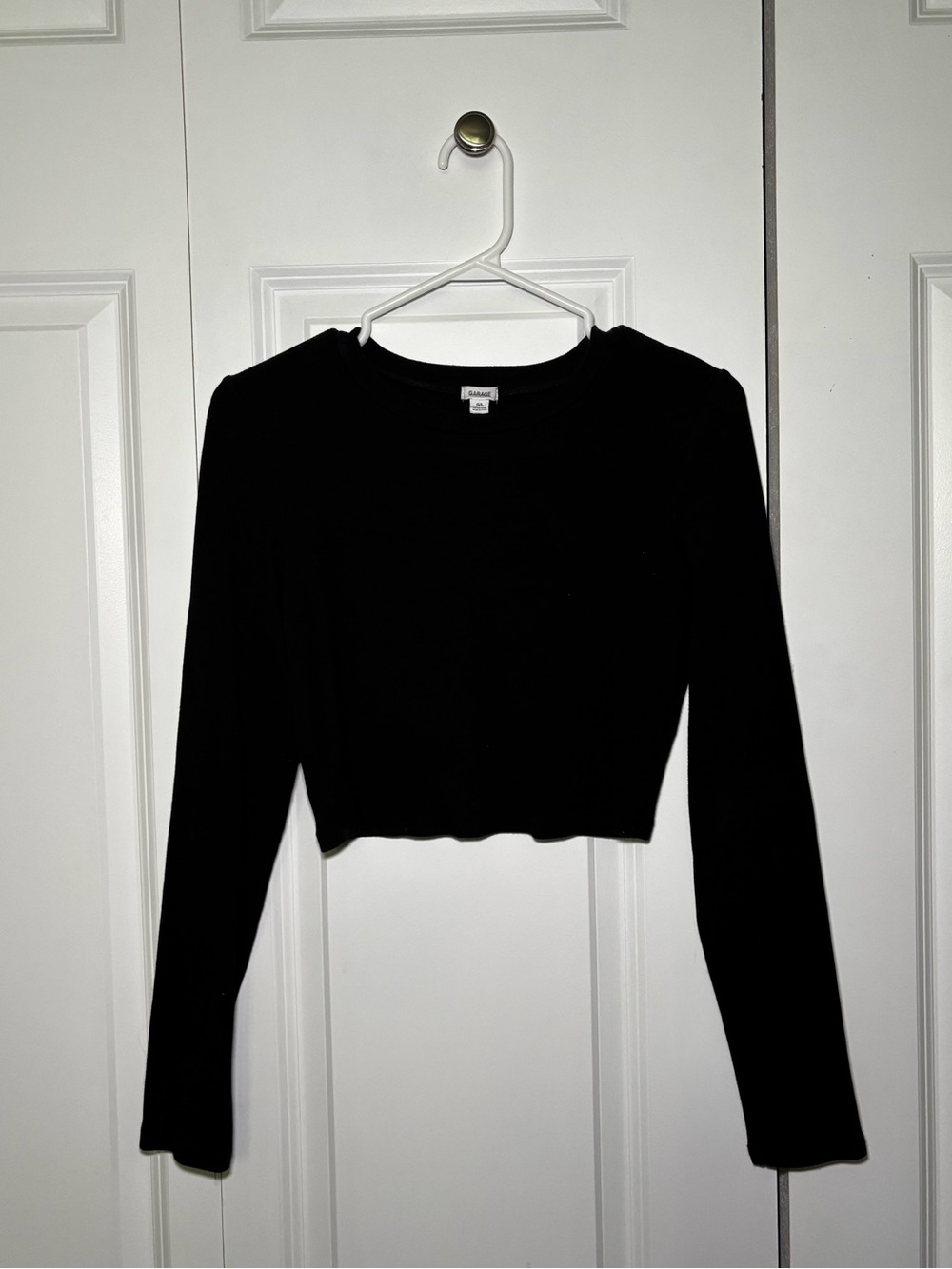 Garage Black Long-Sleeve Cropped Top